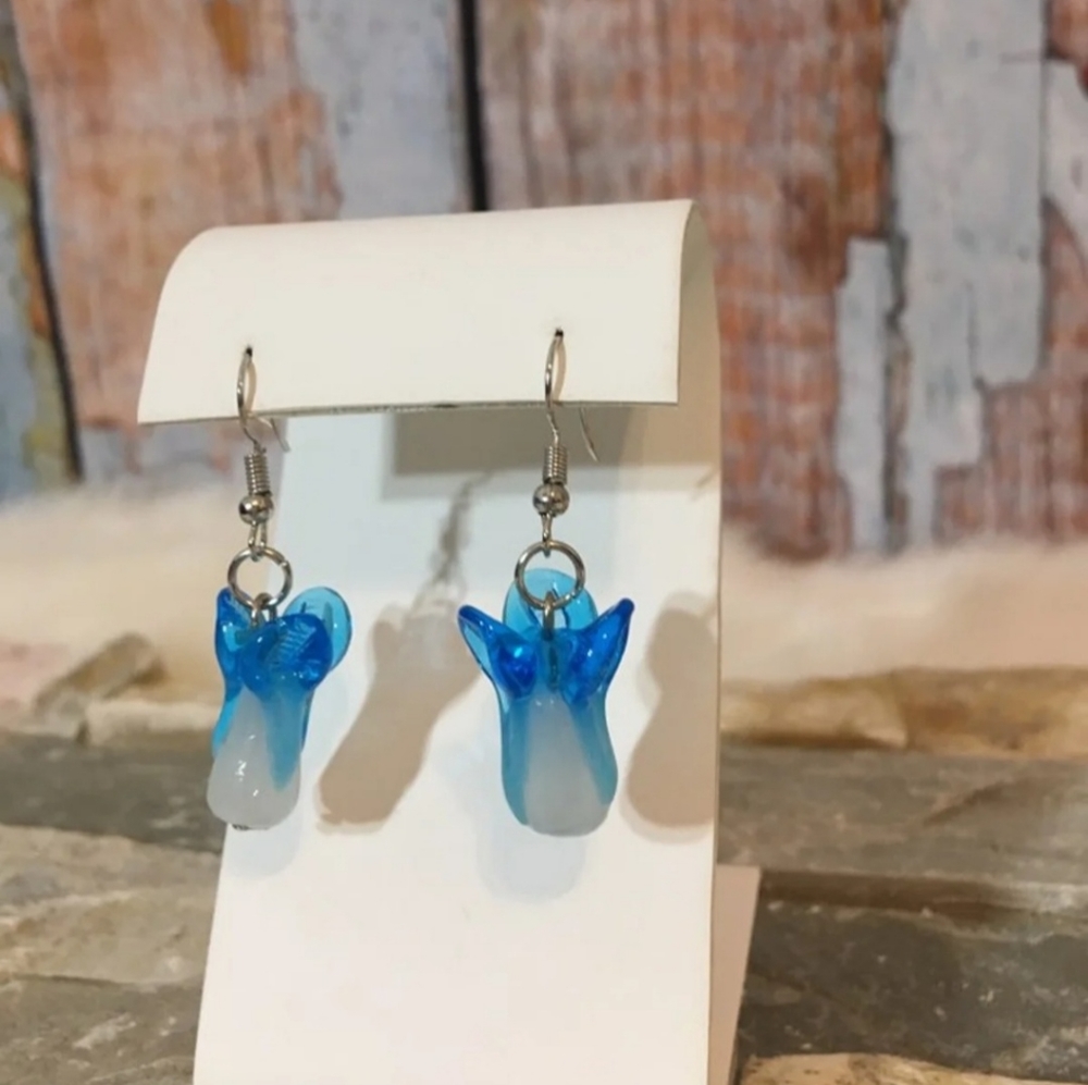 Hand blown glass blue dandle earrings